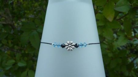 Fleur- "Toupie Bleue Saphire" 4mm