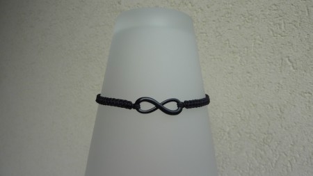 6€ Métal : Infini Noir 8x24mm - Fil Noir